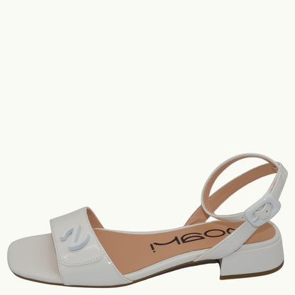 Sandalia efecto Charol NOBU-01
